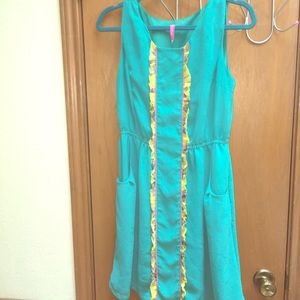 Vintage bold mermaid dress with pockets